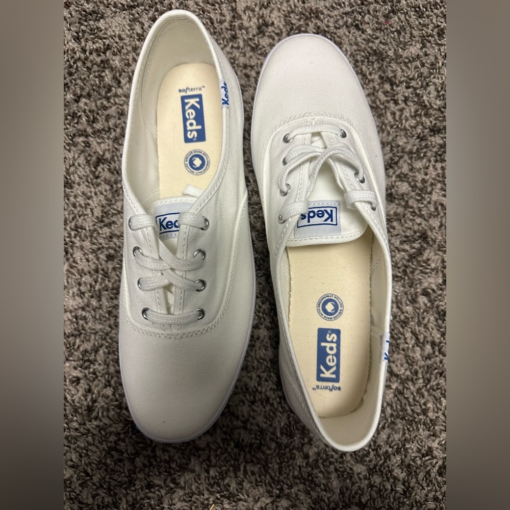 NWOT Keds Canvas Sneakers